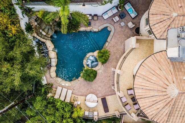 Photo - 1441 Robmar Dr