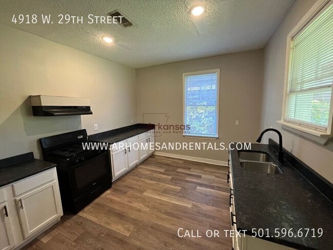 Photo - 4918 W 29th St