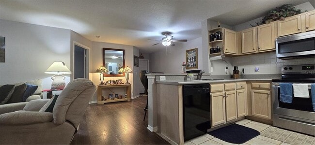 Building Photo - 7606 Pissarro Dr Unit 14106