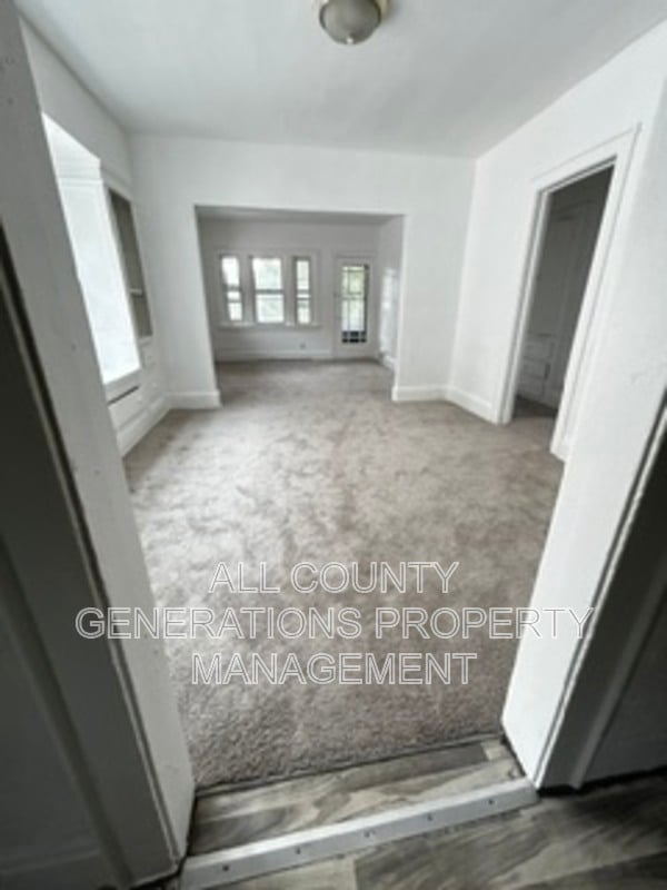 Photo - 11909 Continental Ave