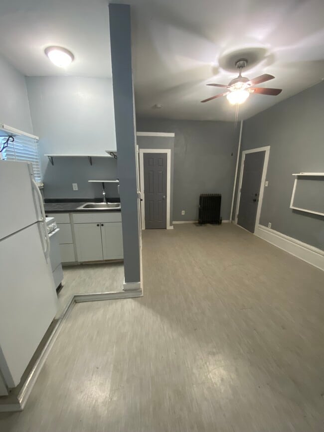 Photo - 1941 Madison St Unit B