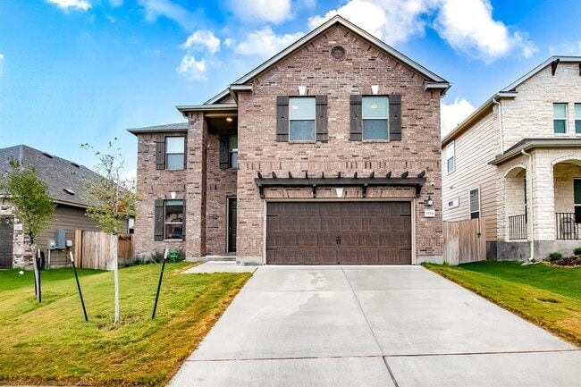 Building Photo - 1924 Stringer Pass