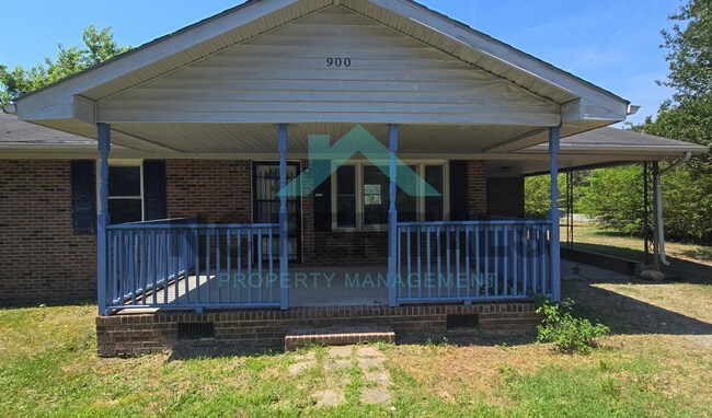 Photo - 900 Greenwood Blvd