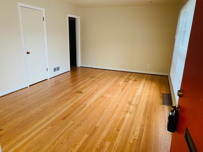 Photo - Inner SE Cool and Comfort Unit 4209