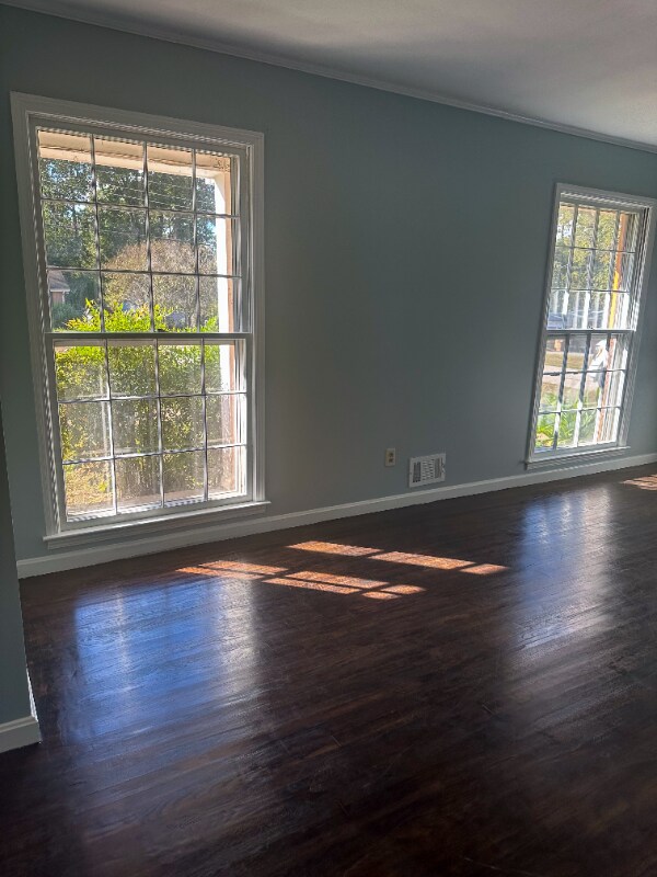 Photo - 6726 Primrose Ln