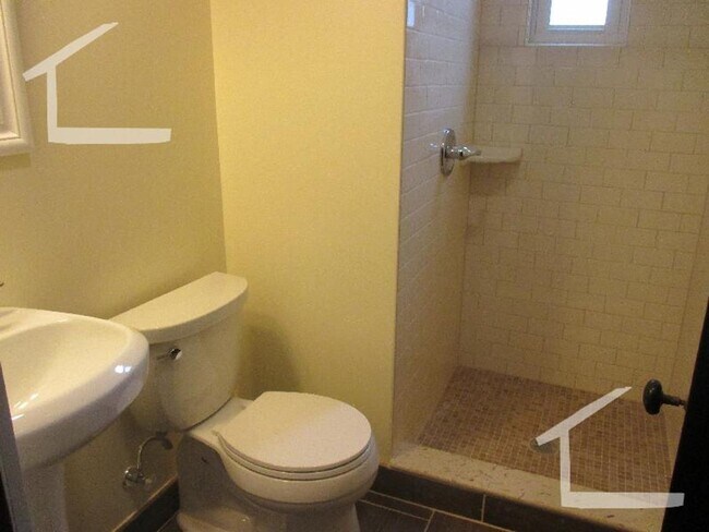 Photo - Nicely renovated 3 bed in Brookline Village!