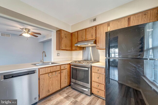 Photo - 1707A Heatherstone Ct