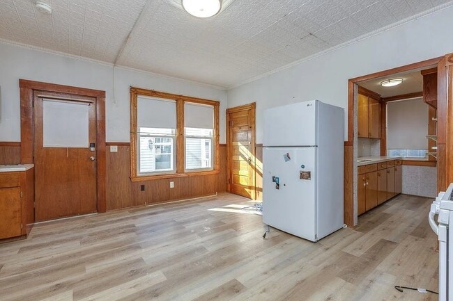 Photo - 86-88-88 Tolles St Unit 86