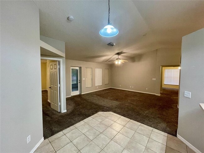 12119 Warwick Cir