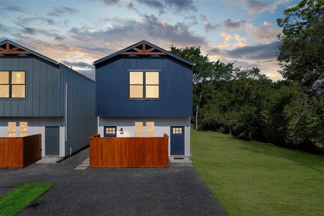 Building Photo - 8419 Venus St Unit A Rental