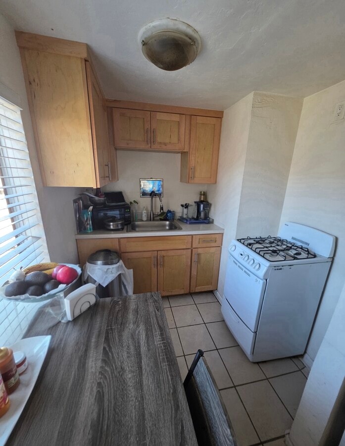 Photo - 1420 Coolidge Ave Unidad C