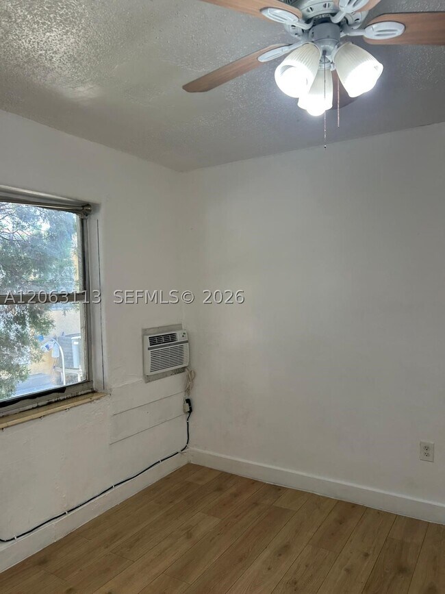 Photo - 10 Bay Dr E Unit 10