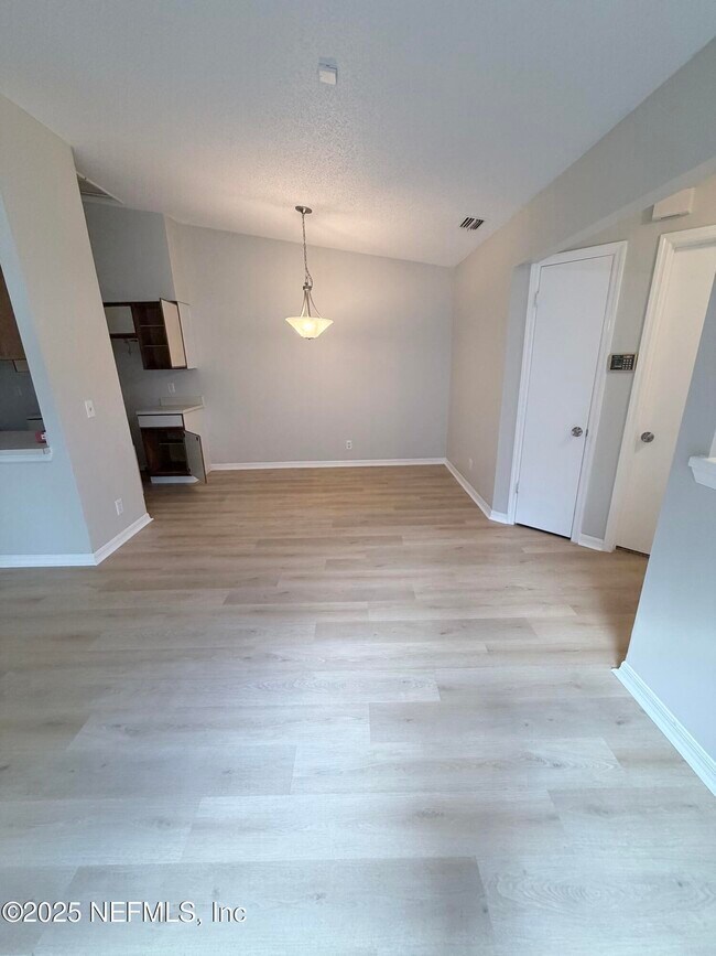 Photo - 5826 Liska Dr