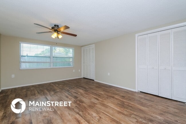 Photo - 9141 Suffolk Ln