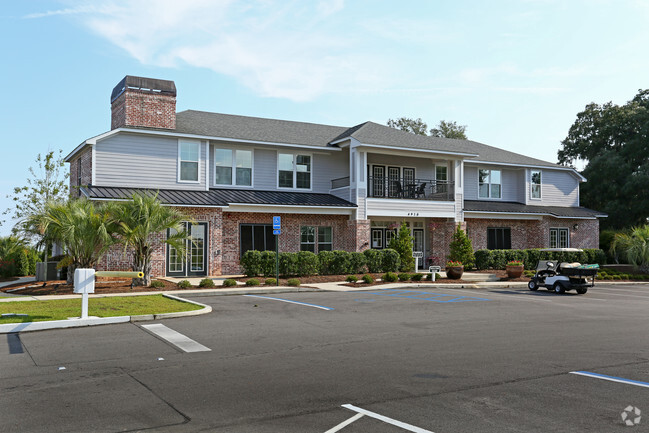 Building Photo - Arbor Landing at Lake Jackson Rental