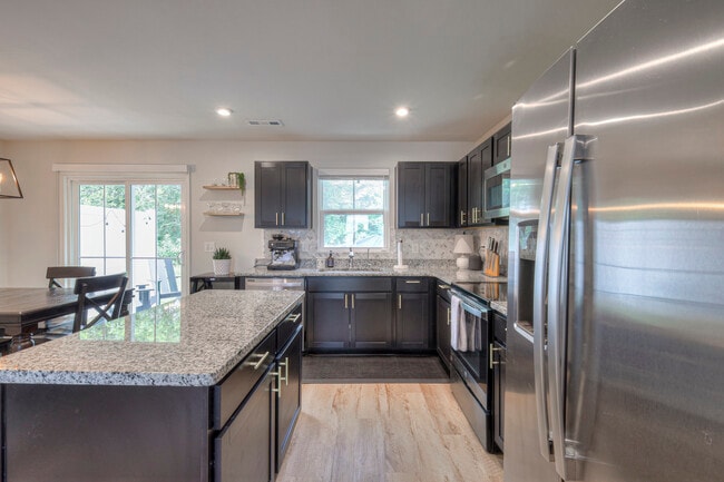 Photo - 2935 Winterberry Dr