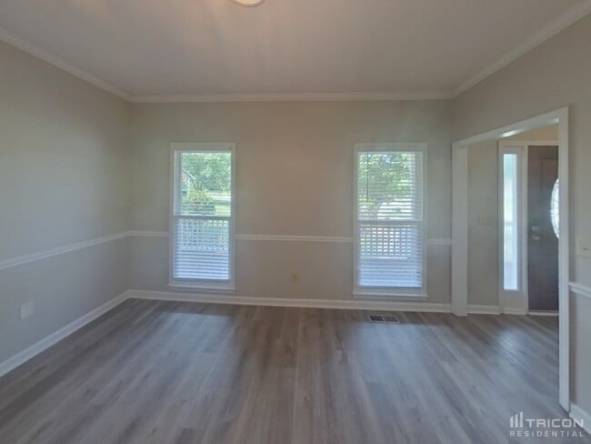 Photo - 194 Bomar Ln