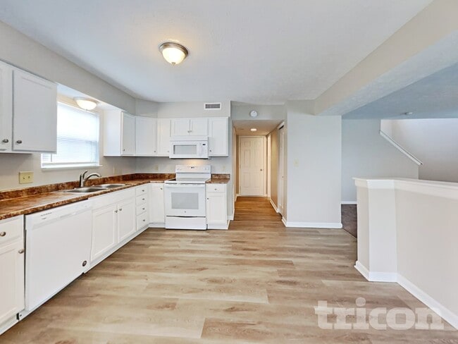 Photo - 1485 Bluestem Dr