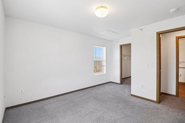 Wyndam Place Senior Residence - Lawrence