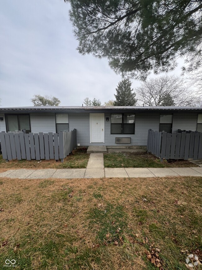 Building Photo - 2000 Indianapolis Rd Unit 81 Rental