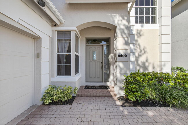 Photo - 8400 Heritage Club Dr