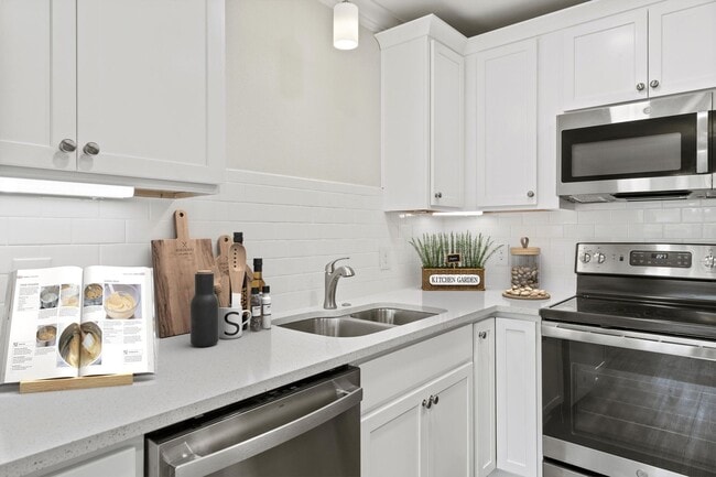 Photo - Charming Townhouse with Modern Upgrades and Convenient Location!