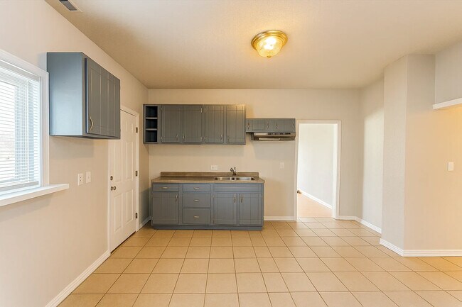 Photo - 1913 S Talbott St