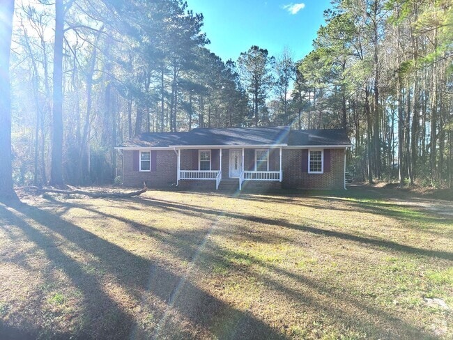 Building Photo - 3 bedroom, 2 bath home - Burgaw
