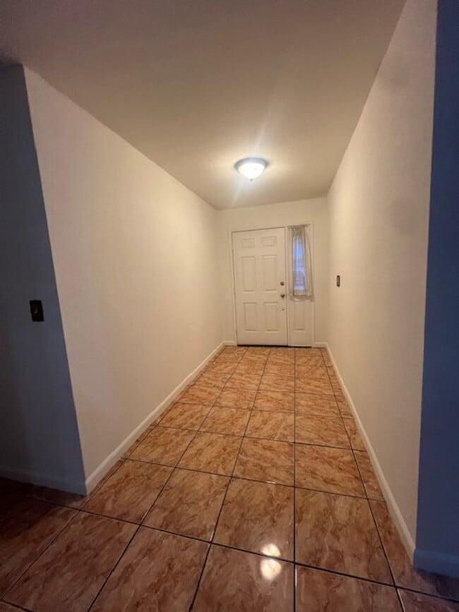 Photo - 507 Datewood Ct