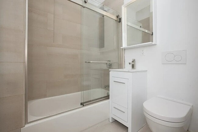 53 Ludlow St Unit 8