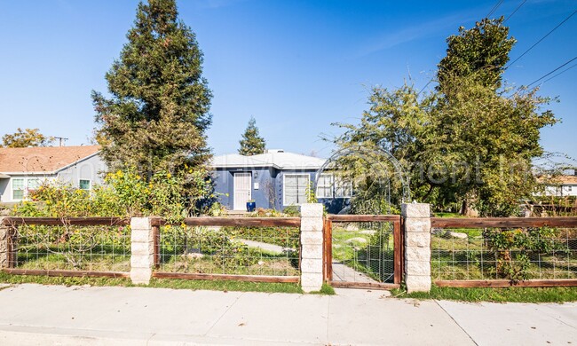 Photo - 3 Bedroom/1 Bath Home - $1995 Per Month!