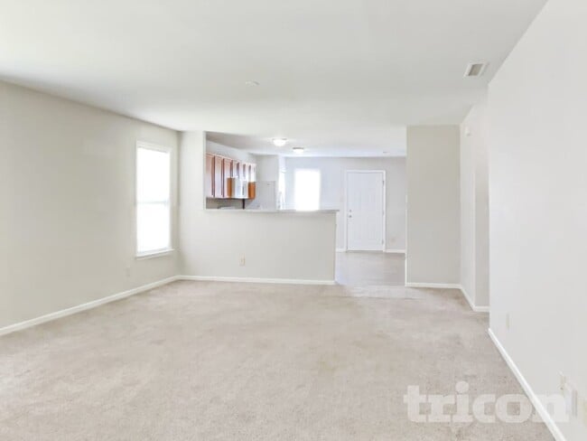 Photo - 695 Cross Wind Dr