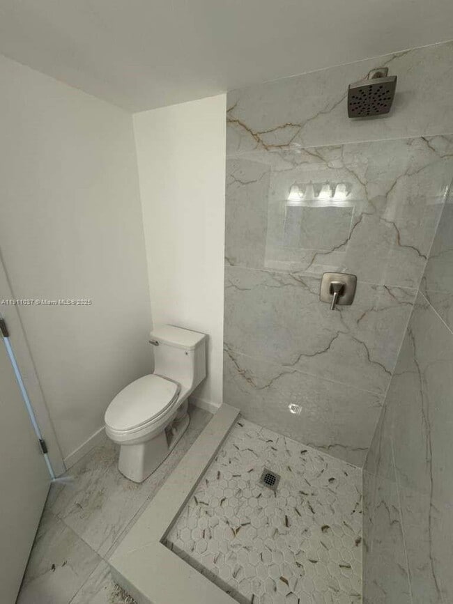 Photo - 1550 NE 191st St Unit 310