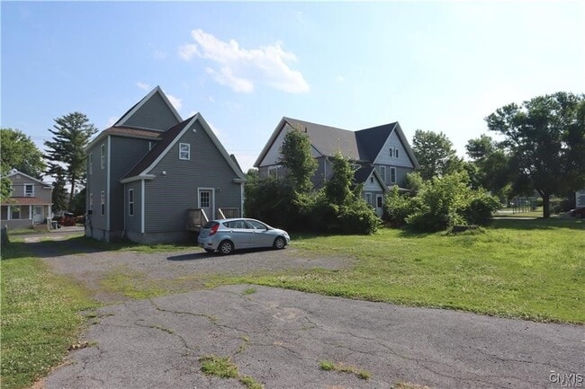 Photo - 222 Academy St