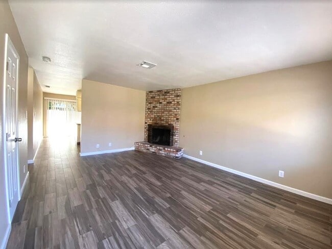 Photo - 175 W Alexander Ave