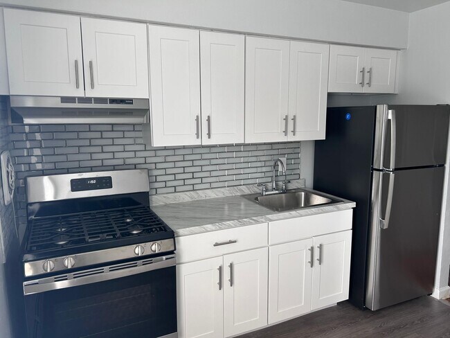 Photo - Gran Prix Apartments