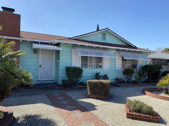 Photo - 0166 - MERRY LN Unit 1483 (front)