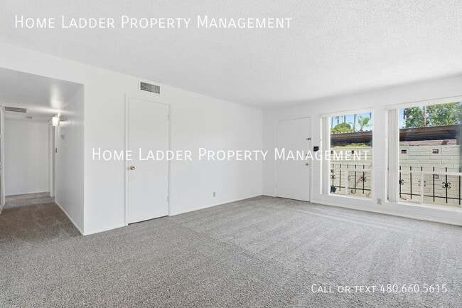 4917 N 73rd St Unit 17