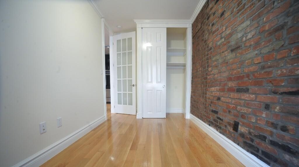 Photo - 562 Hudson St Apartment Unit 4