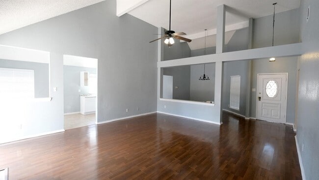 Photo - 1203 Beckwood Cir