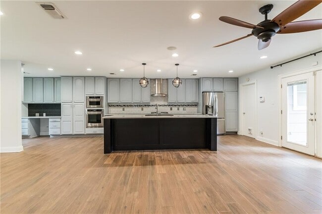 Photo - 11911 Brookwood Rd