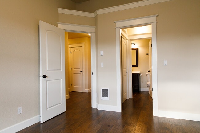 Photo - 419 N 11th St