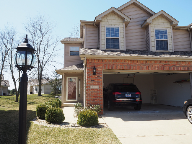 Photo - 7111 North Thomas Davis Drive Townhome