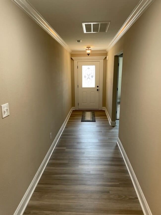 Photo - Maryville 37801 - 3 bedroom, 2 bath - call Ed Johnson 865-924-5045