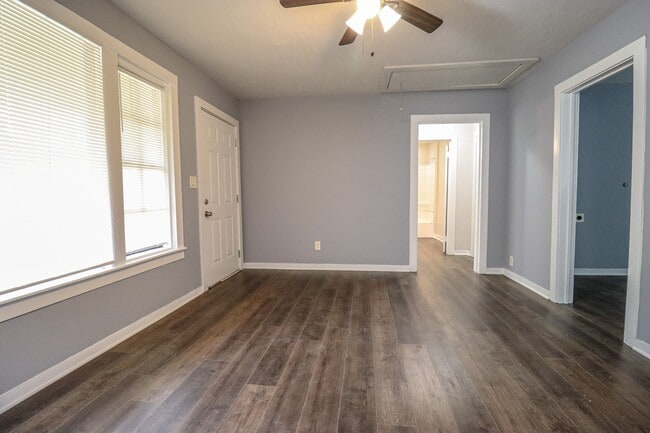 Photo - 3051 W Crockett St