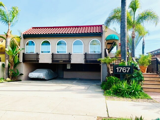 LIVE NEAR THE BEACH & MISSION BAY! 2BD/2BA... - LIVE NEAR THE BEACH & MISSION BAY! 2BD/2BA... Apartamento Unidad 1767 Grand Avenue #6