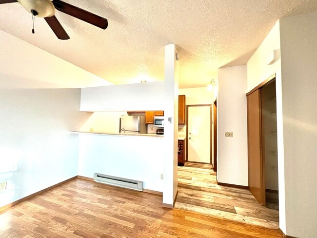 Photo - 3 bed, 2 bath Townhome - 1 Month Free on a 12-Month Lease!