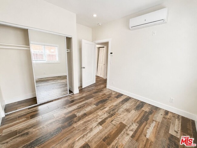 Photo - 1449 W 28th St Unit 1447
