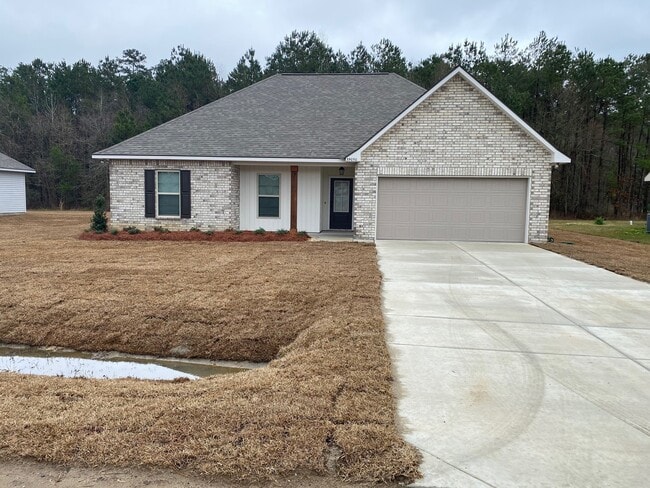 Building Photo - 39050 Fairfields Dr