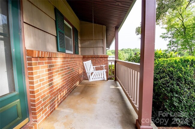 Photo - 111 Clement Dr